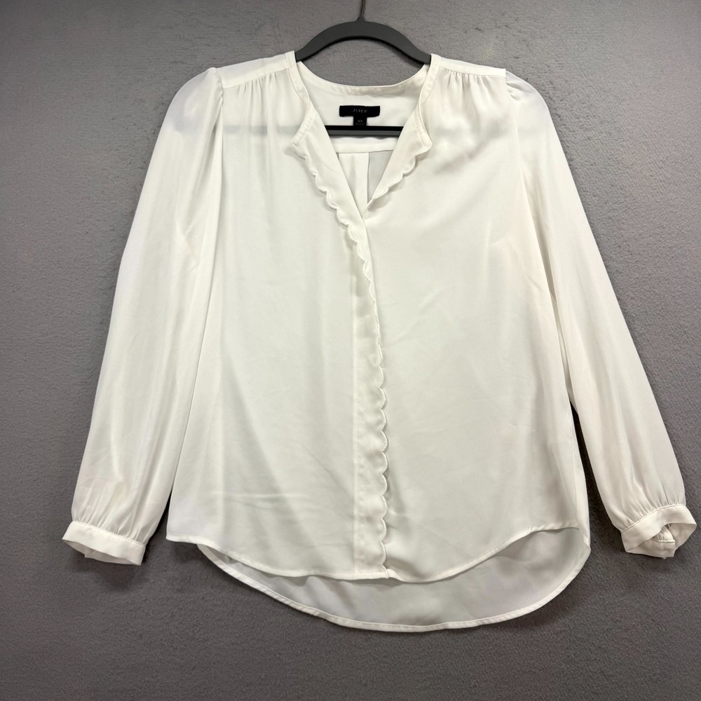 J.CREW Blouse Top Womens XS White Pleat Shoulder Distinct Ruffled Scalloped Trim